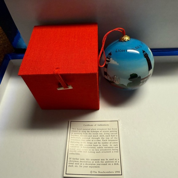 Beachcombers Reverse Hand Painted Glass fFlorida Lighthouse Christmas Ornament - Picture 2 of 12